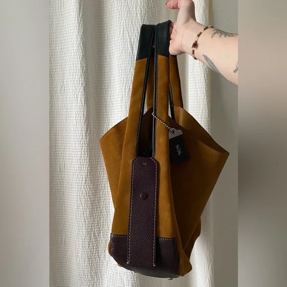 Coach 1941 Bandit Hobo 39 Shoulder Bag in Oak Suede - Picture 5 of 14